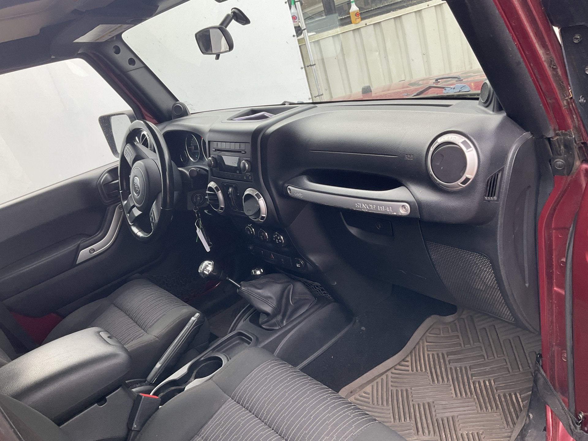 Jeep Wrangler Unlimited 3.8 Sport Sahara 5-deurs Airco Cruis, Auto's, 3778 cc, Gebruikt, 2000 kg, 1820 kg