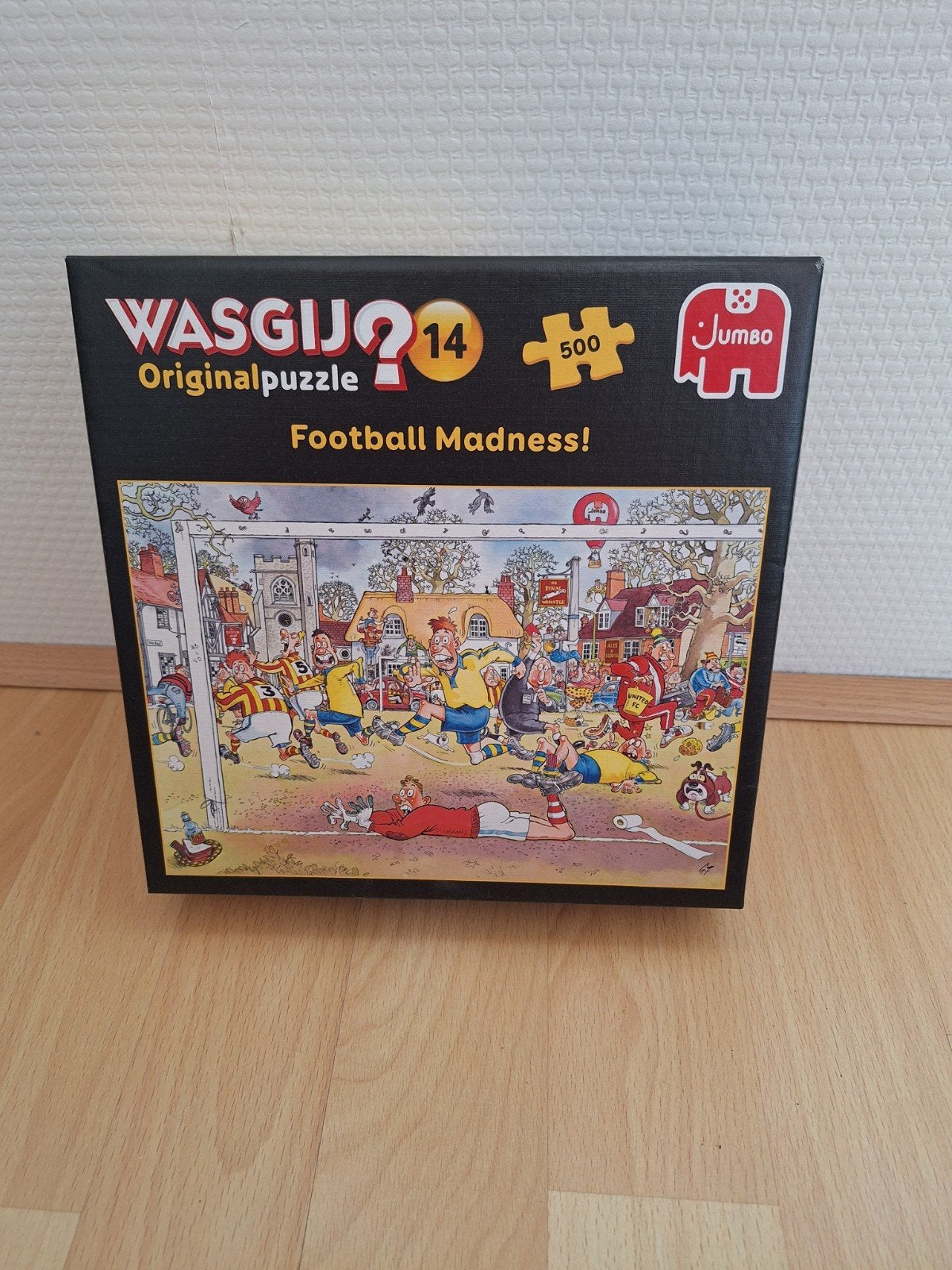 Wasgij Original Puzzel 14: Football Madness! (500 stukjes), Ophalen of Verzenden, Minder dan 500 stukjes, Gebruikt, Legpuzzel