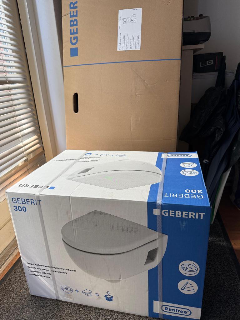 Geberit toilet 300 rimfree, Ophalen, Nieuw, Steen, Toilet