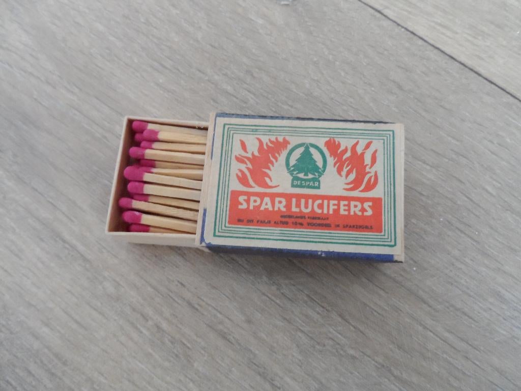 Luciferdoosje met lucifers Spar (1960), Ophalen of Verzenden, Zo goed als nieuw, Luciferdoosjes of -merken