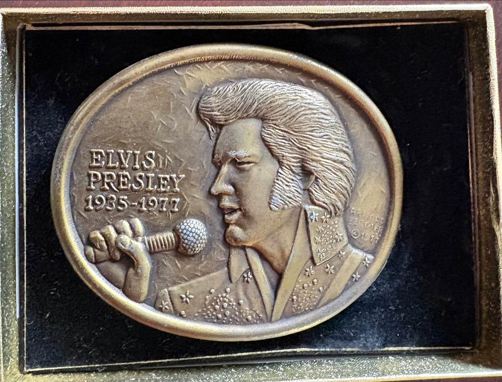 Elvis Presley Gedenk Gesp - First Edition 1977, Ophalen, Gebruikt, Gebruiksvoorwerp