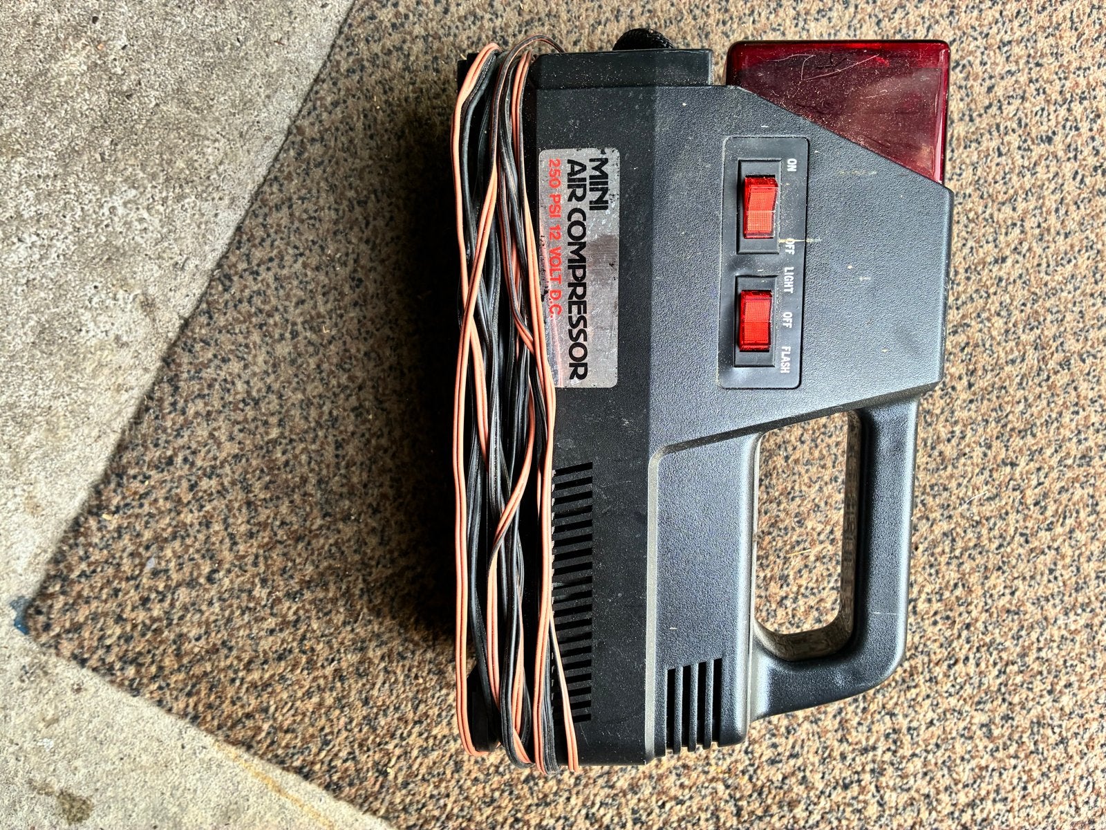Diverse auto-accessoires: compressor, acculaders, startkabel, Ophalen, Gebruikt