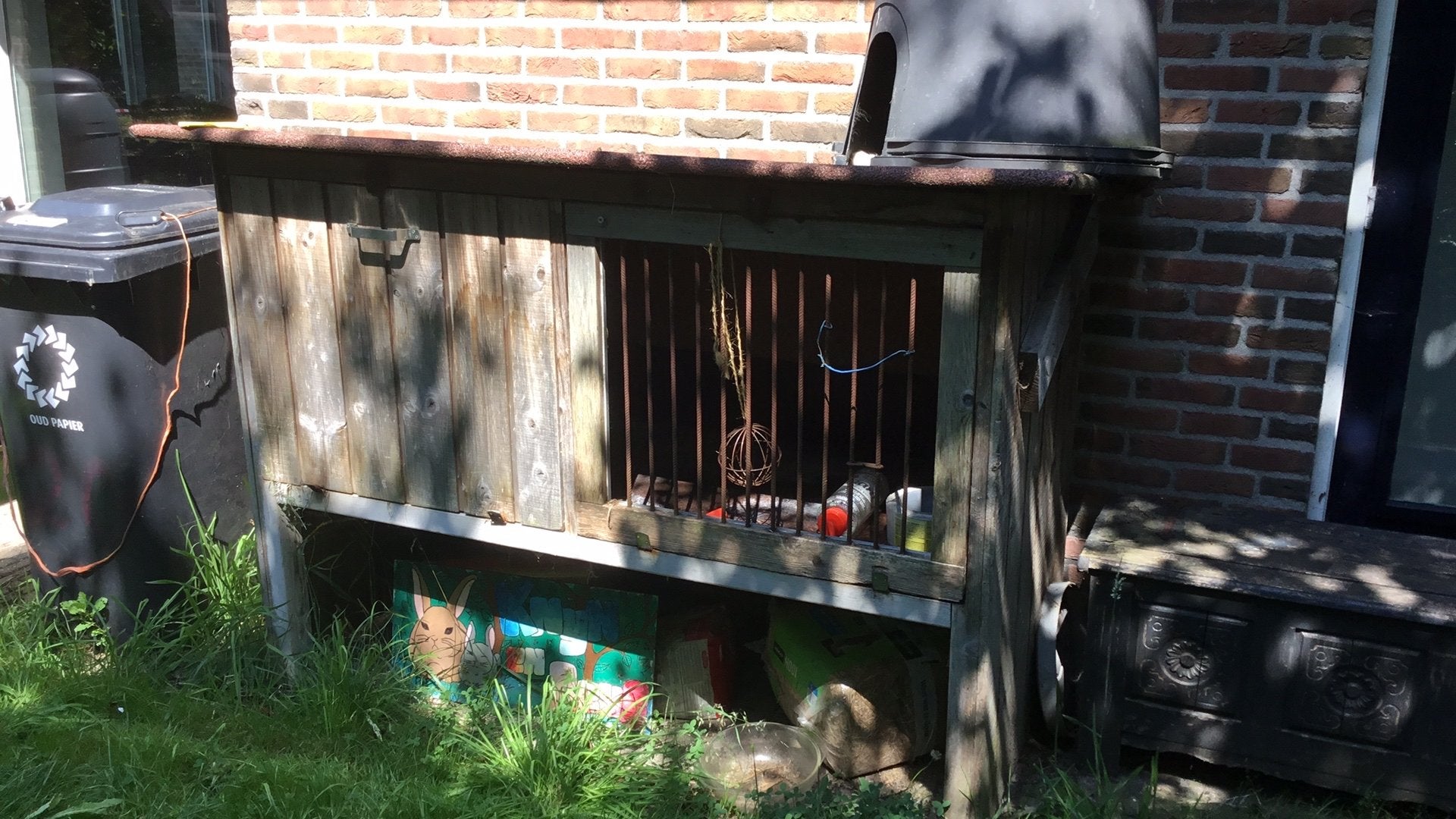 Konijnen hok, Ophalen