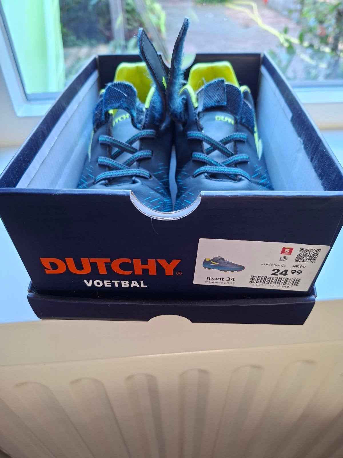 Voetbal schoenen maat 34 jongens Dutchy, Ophalen, Zo goed als nieuw