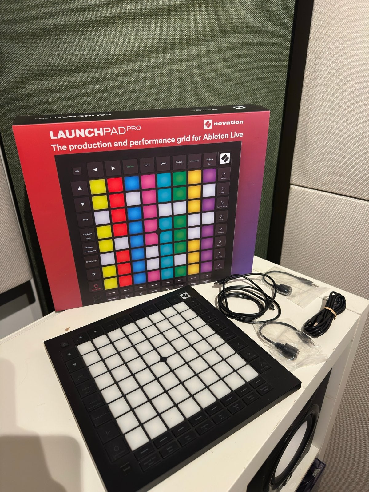 Novation Launchpad Pro MIDI Controller, Novation, Zo goed als nieuw, Met midi-aansluiting, Overige aantallen