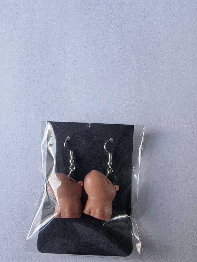 RVS oorbellen met capybara, Overige materialen, Hangers, Bruin, Nieuw