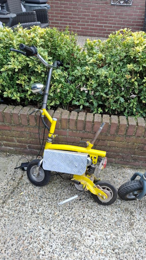 Elektrische steps (E-scooters) - 2 stuks, Fietsen en Brommers, Steps, Gebruikt, Elektrische step (E-scooter), Ophalen