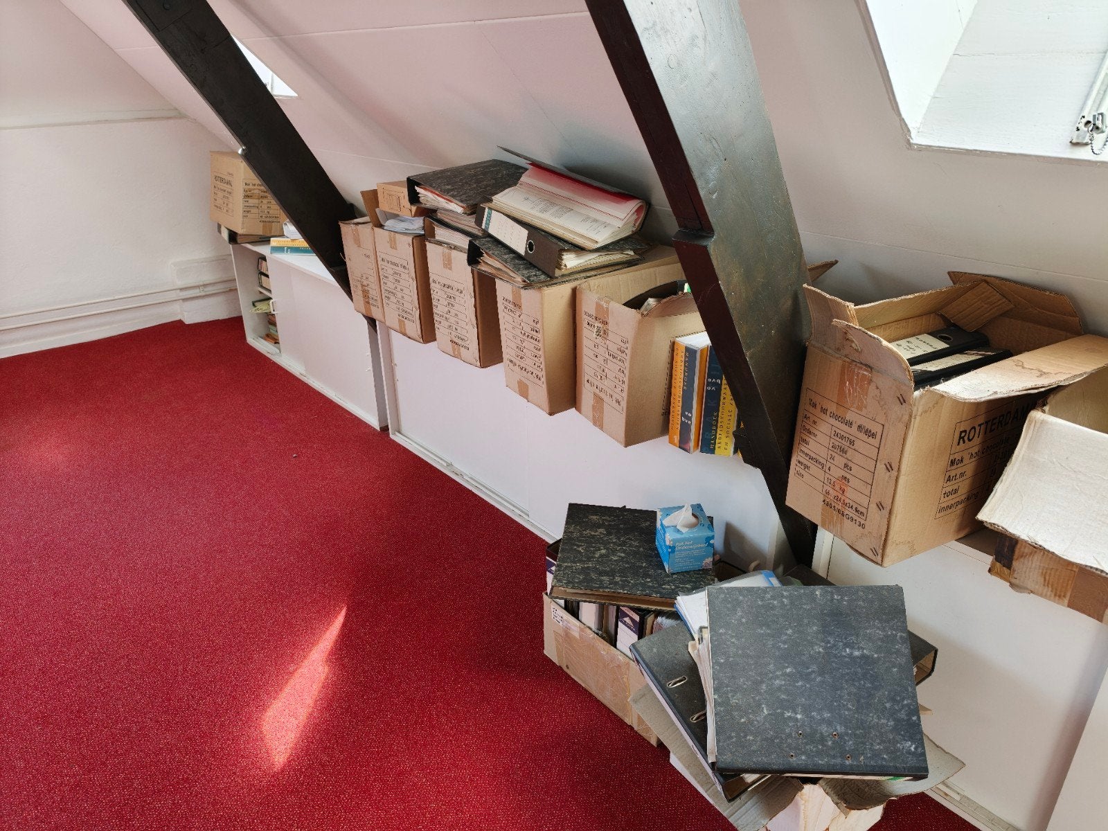 Partij oud papier archiefdozen en ordners, Ophalen of Verzenden