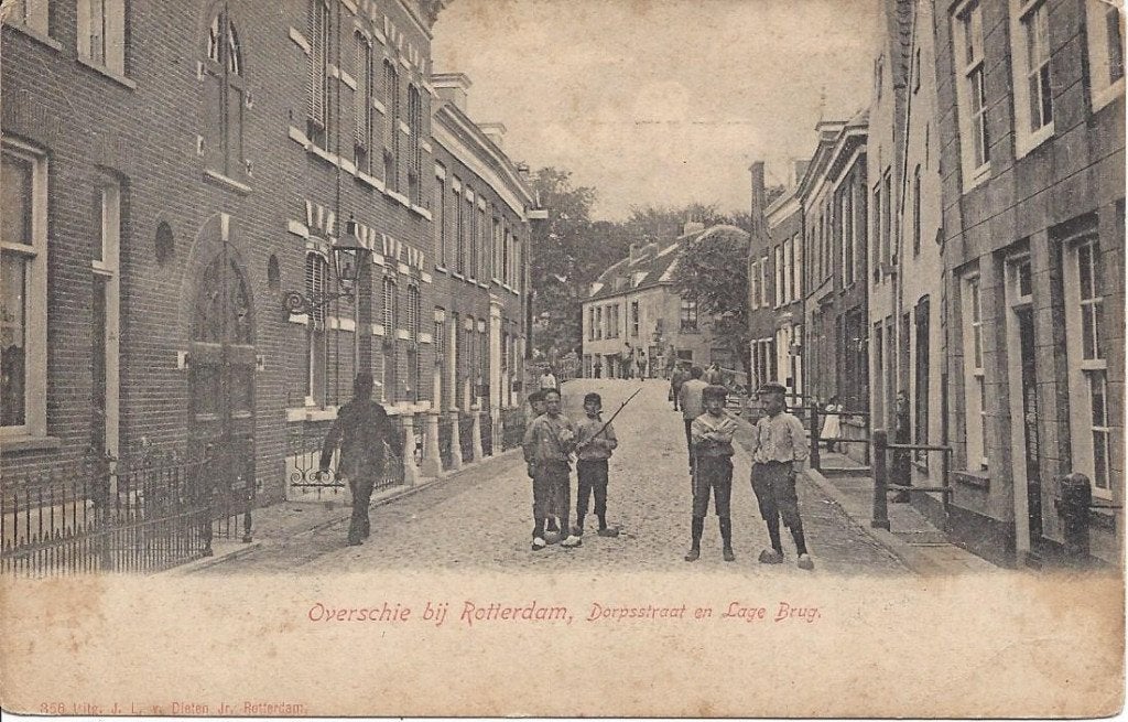 Overschie bij Rotterdam, Dorpsstraat, Lage Brug, Volk, 1900, Ophalen of Verzenden, Voor 1920, Ongelopen, Zuid-Holland