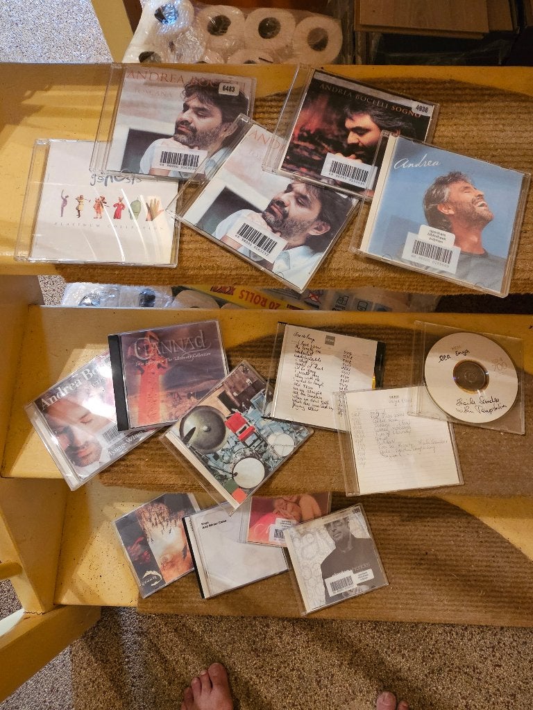 3 dozen met ca 200  CD's en enkele DVD's, Cd's en Dvd's, Cd's | Overige Cd's, Ophalen, Gebruikt, Inclusief DVD