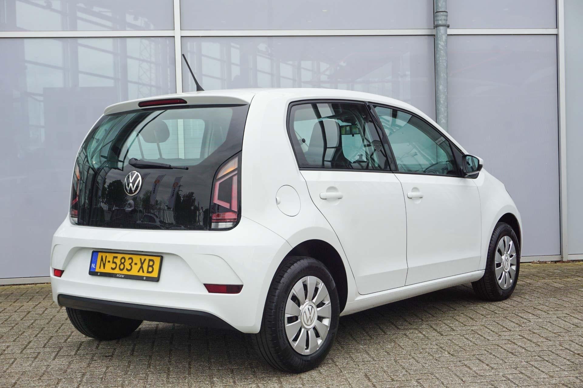 Volkswagen up! 1.0 65pk | Airco | Bluetooth, 12 maanden, Stof, Gebruikt, 4 stoelen