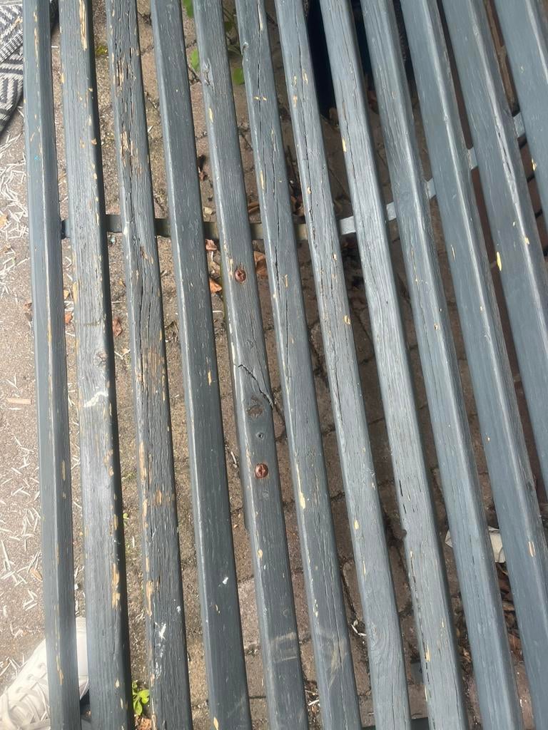 Gratis op te halen . Houten tuinbank / ijzer onderstel, Tuin en Terras, Ophalen, Gebruikt