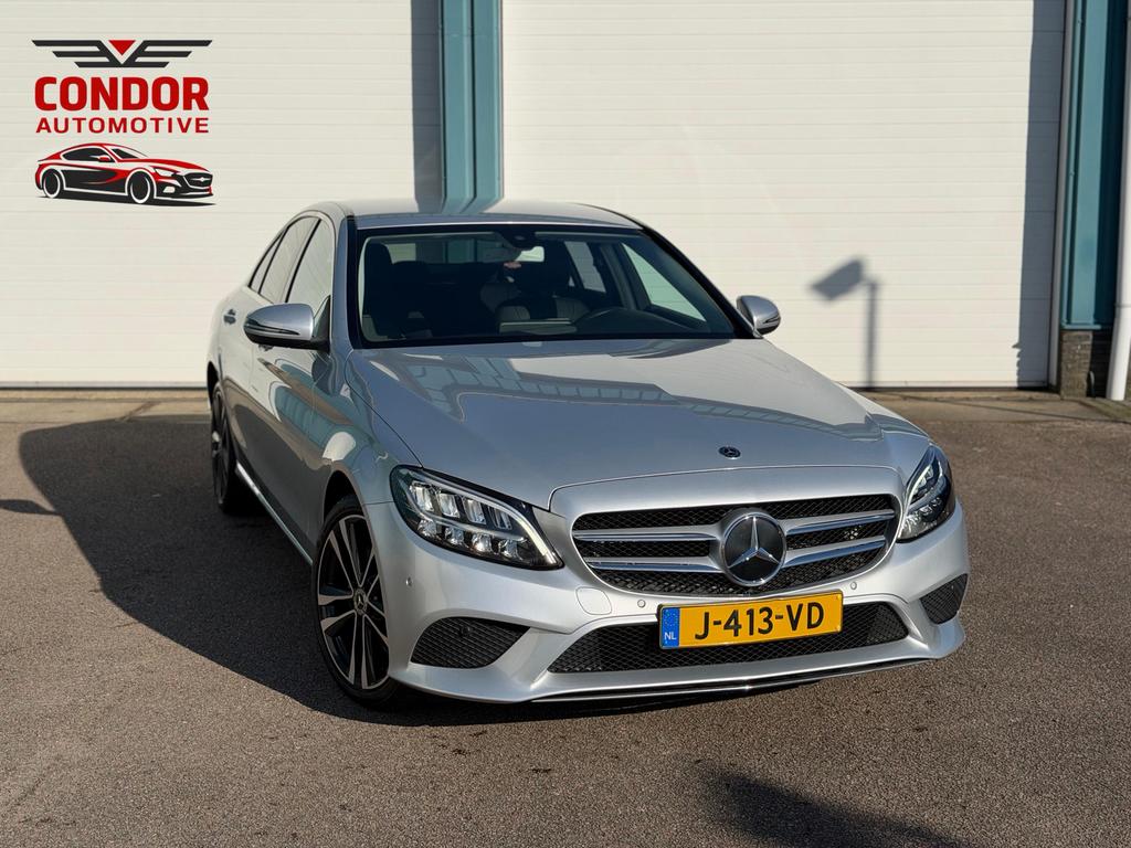 Mercedes-Benz C-Klasse C160 129pk 2019 Grijs, Auto's, Mercedes-Benz, Achterwielaandrijving, 4 cilinders, Leder en Stof, Handgeschakeld