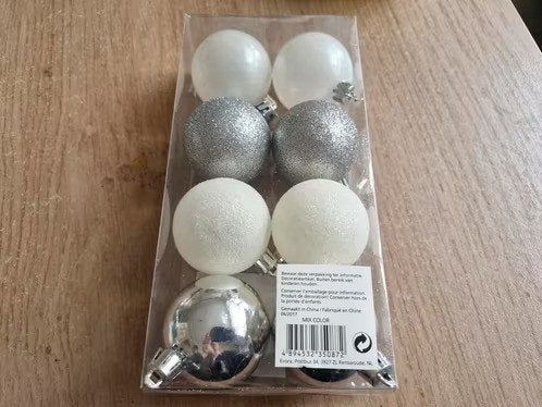 2x 8 stuks Mix color kerstballen 5cm h, Diversen, Kerst, Evora, Onbekend, Nieuw, Ophalen of Verzenden