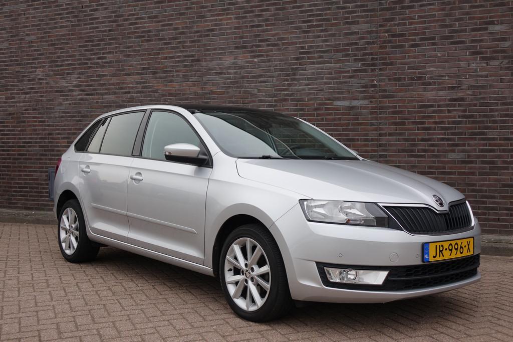 Skoda Rapid Spaceback 1.2 TSI Greentech JOY Automaat, naviga, Gebruikt, Euro 6, 4 cilinders, 49 €/maand