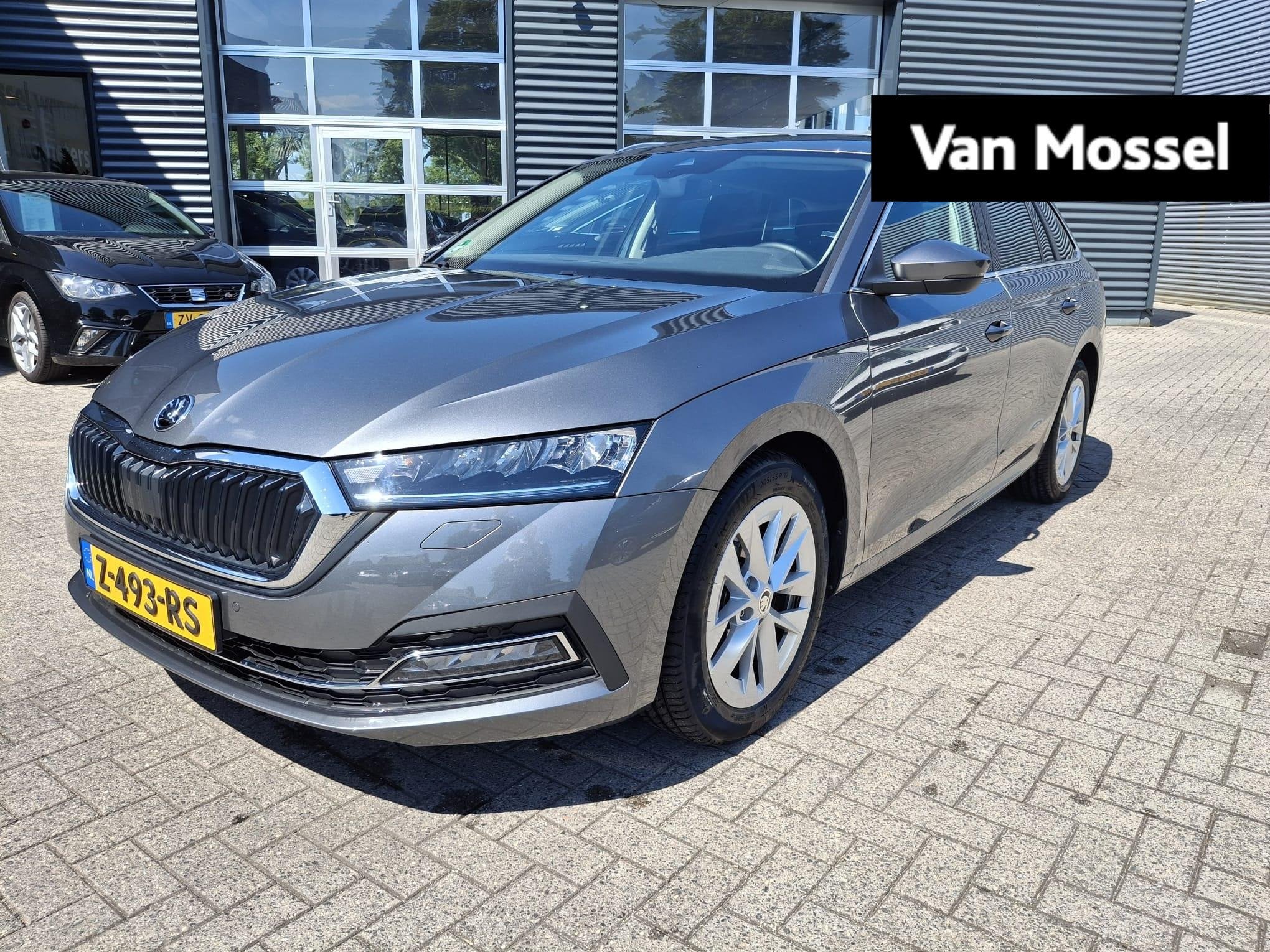 Skoda Octavia Combi 1.0 TSI Business Edition Plus 110 PK | L, 12 maanden, Stof, Gebruikt, Origineel Nederlands