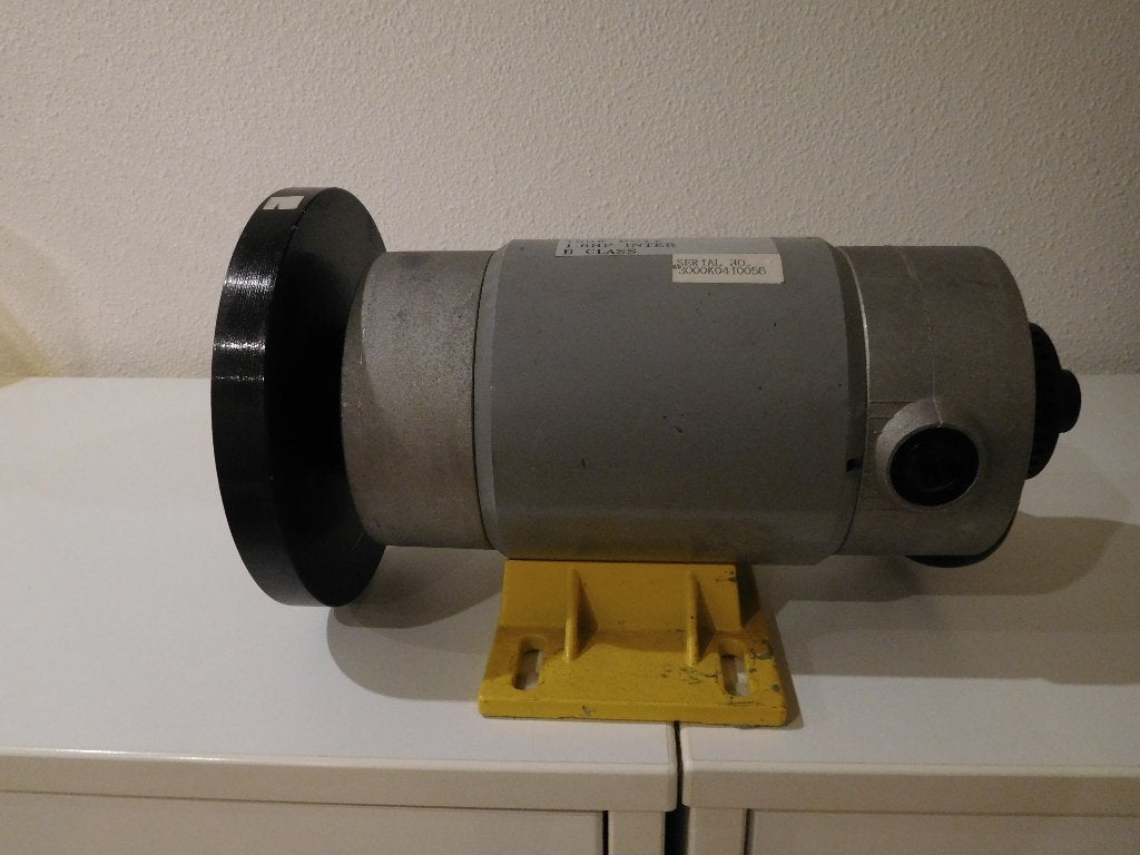 GELIJKSTROOM MOTOR, Hobby en Vrije tijd, Elektronica-componenten, Ophalen of Verzenden, Zo goed als nieuw