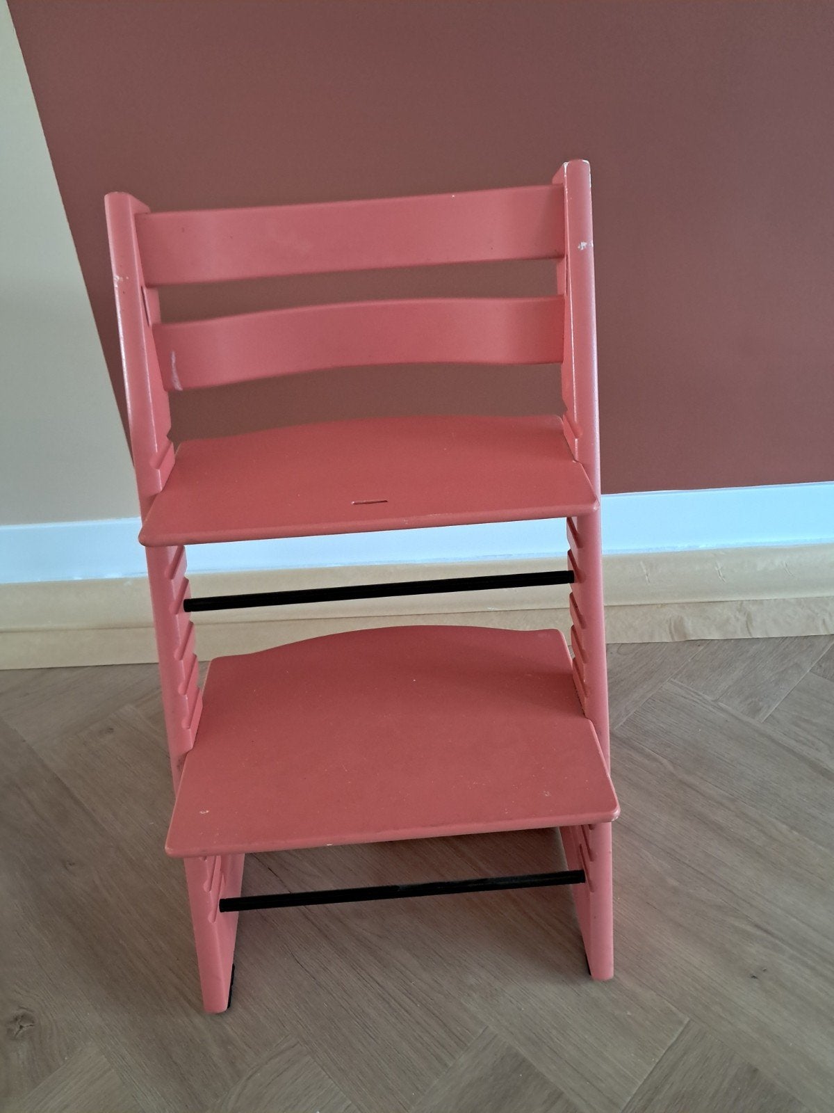 Stokke Tripp Trapp (oud model) - Wit/Roze - Opknapper, Ophalen of Verzenden, Gebruikt, Meegroeistoel