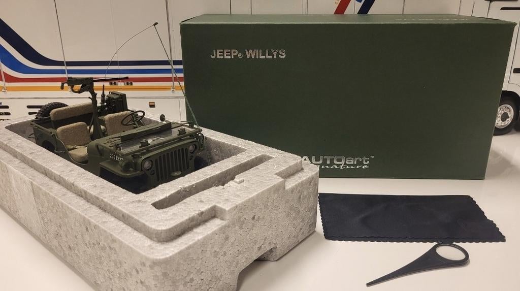AUTOart Signature Jeep Willys Green, Auto, Autoart, Ophalen of Verzenden, Zo goed als nieuw