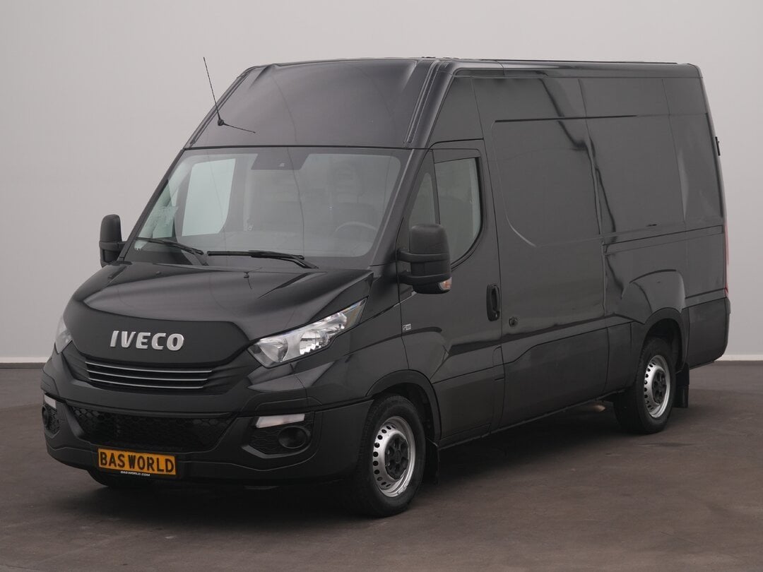 Iveco Daily 35S14 Gesloten bestelwagen Automaat L2H2 Aircond, Automaat, 136 pk, Gebruikt, Euro 6