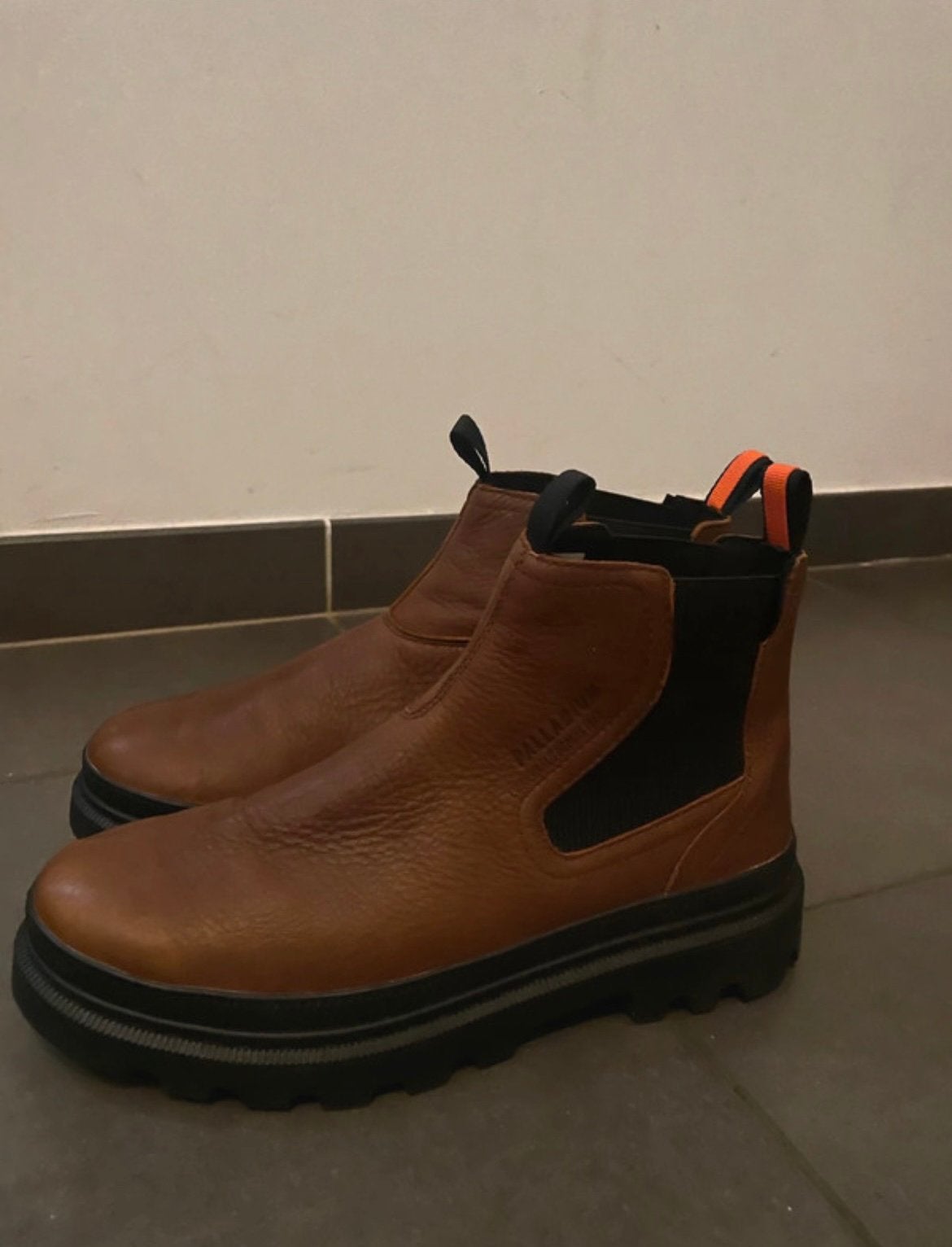 Palladium Pampa Chelsea Boots - Bruin Leer, Ophalen of Verzenden, Zo goed als nieuw, Bruin, Lage of Enkellaarzen