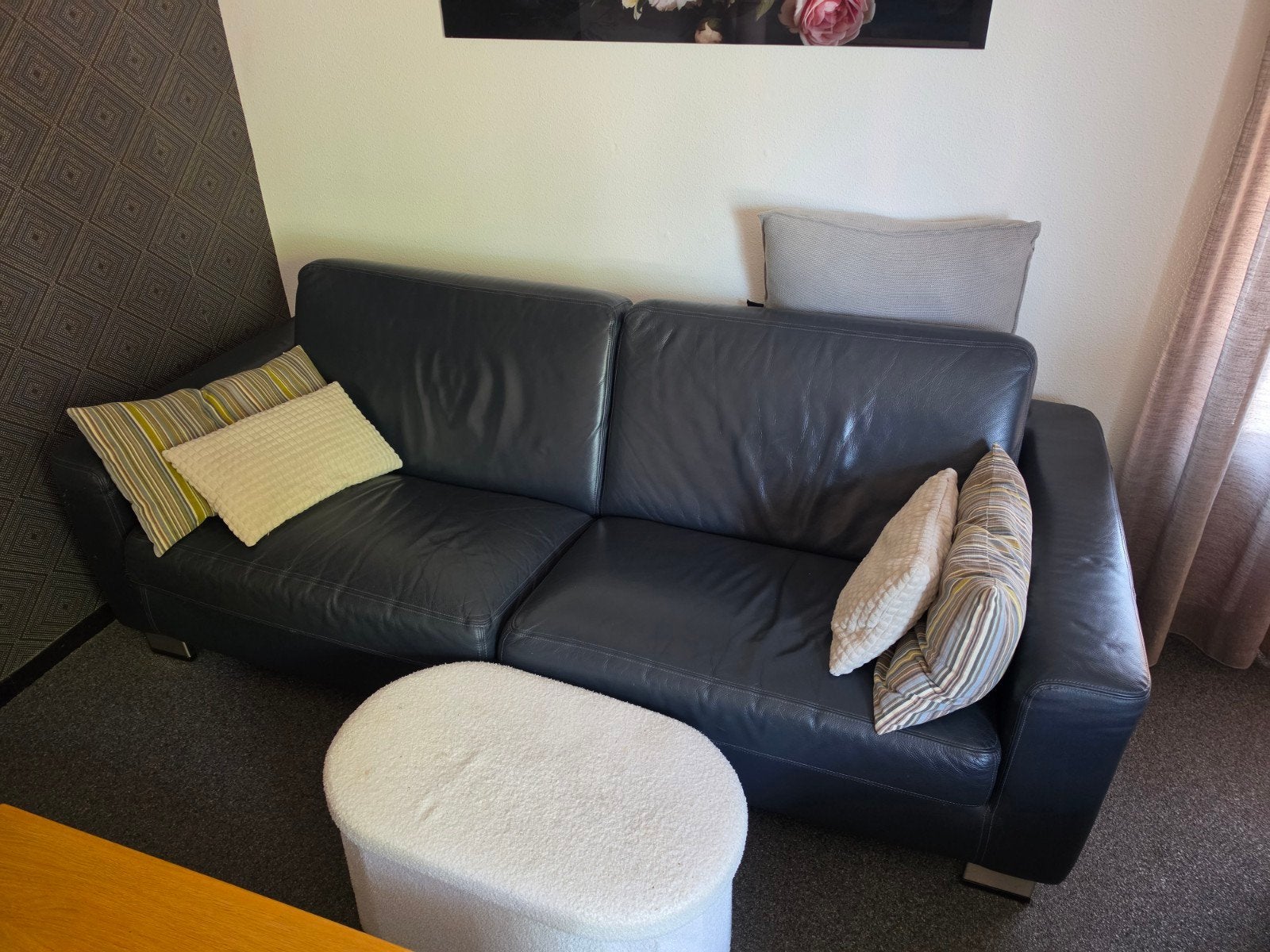 Zwarte leren bank en twee fauteuils, Ophalen, Gebruikt, Driepersoons, Rechte bank