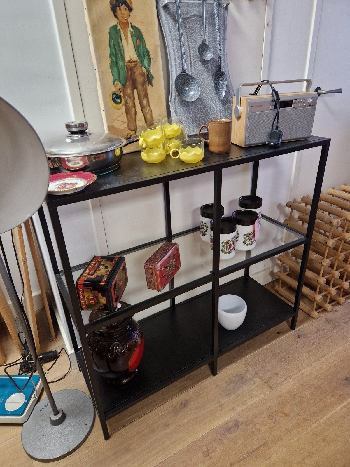 Ikea Rek - Zwart Metalen Opbergrek met Glazen Plank, Ophalen, Contact.nl@ikea.com, Gebruikt, Ikea