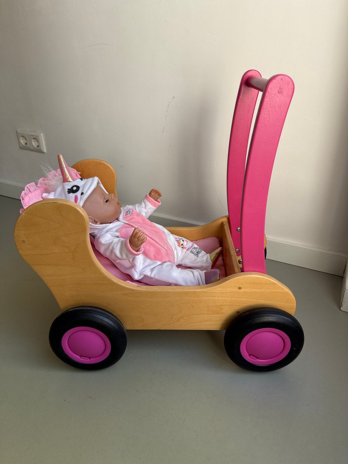 Houten poppenwagen van Van Dijk Toys, Ophalen, Zo goed als nieuw, Overige typen