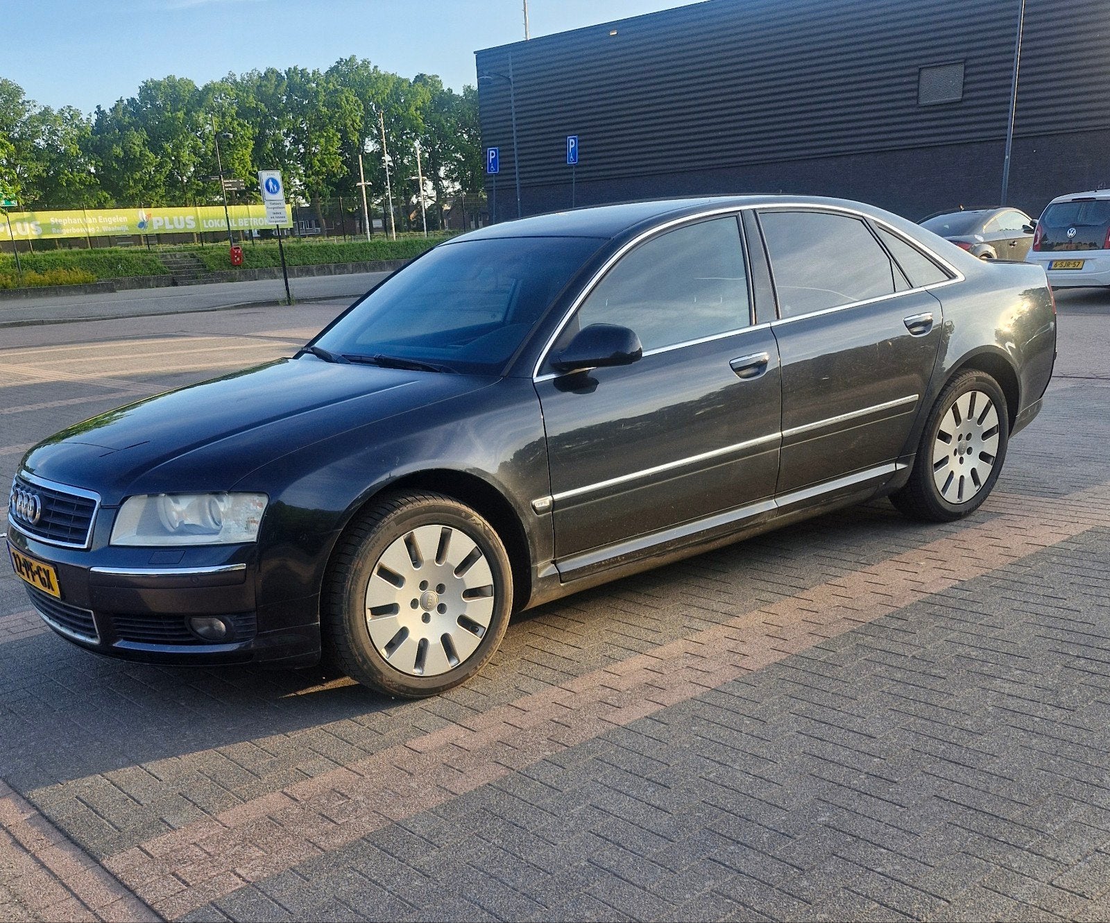 Audi A8 4.2 Quattro 246KW AUT 2004 met BRC G3 GASINSTALLATIE, Auto's, Audi, Automaat, 4172 cc, 8 cilinders, Zwart