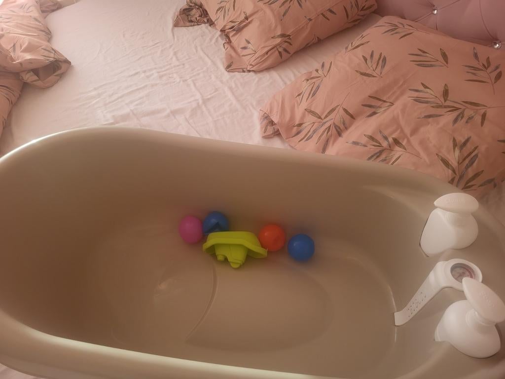 Bébé-jou Babybadje met badzitje en speeltjes, Gebruikt, Ophalen of Verzenden, Badje, Bébé-jou