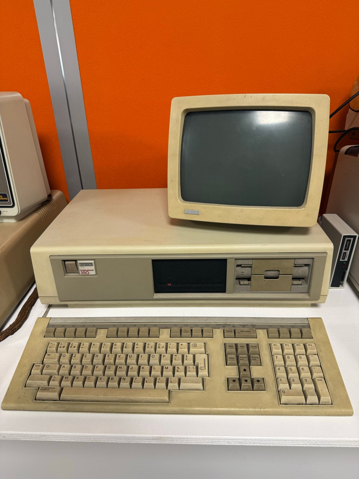 Vintage digital (DEC) pro 350 met monitor en toetsenbord, Computers en Software, Vintage Computers, Ophalen