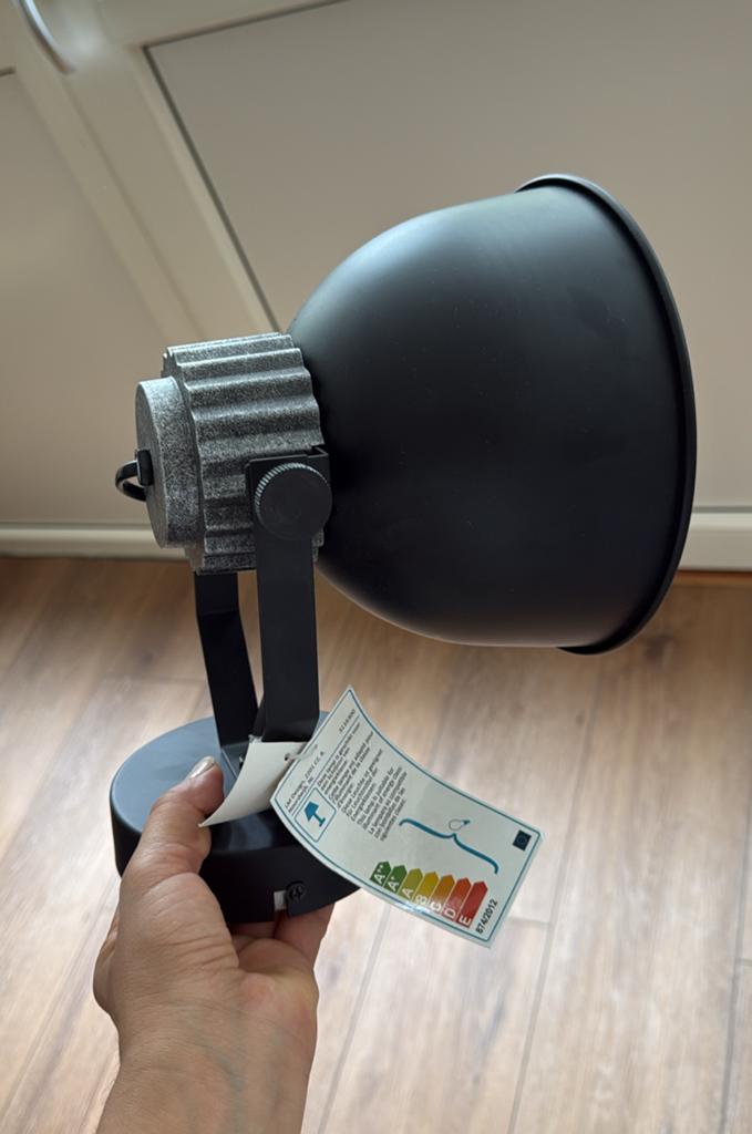 Industriële wandlamp zwart met goud verstelbaar - Liko, Ophalen of Verzenden, Nieuw, Metaal