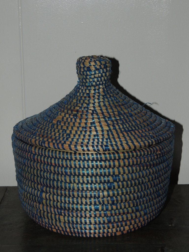 Mand met deksel fairtrade handwerk uit India € 14,95, Huis en Inrichting, Ophalen, Nieuw