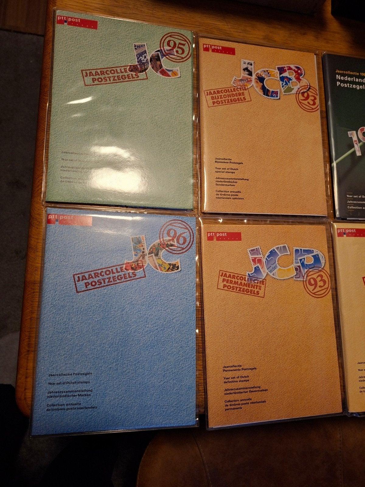 postzegelmapjes en jaarsets, Postzegels en Munten, Ophalen of Verzenden, Nederland