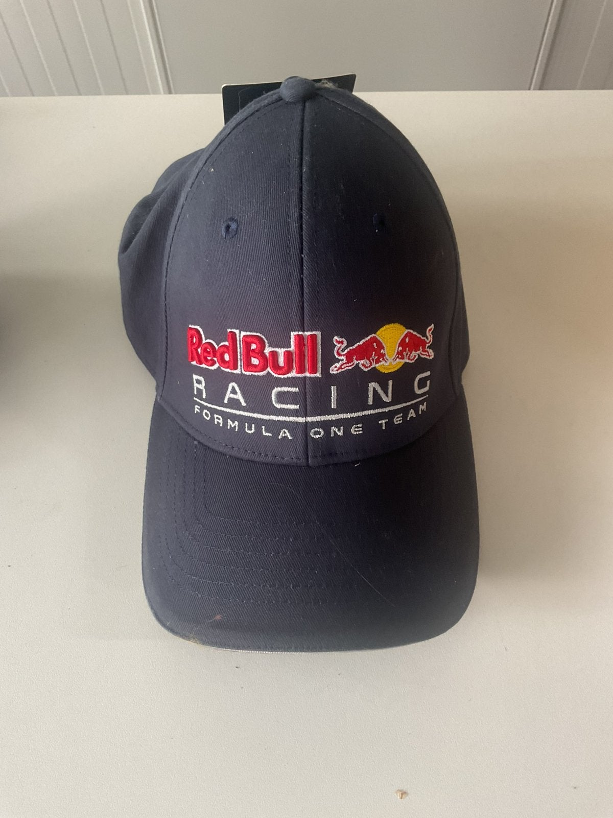 F1 Red Bull Cap pet nieuw ongedragen kaartje er nog aan, Ophalen of Verzenden, Nieuw