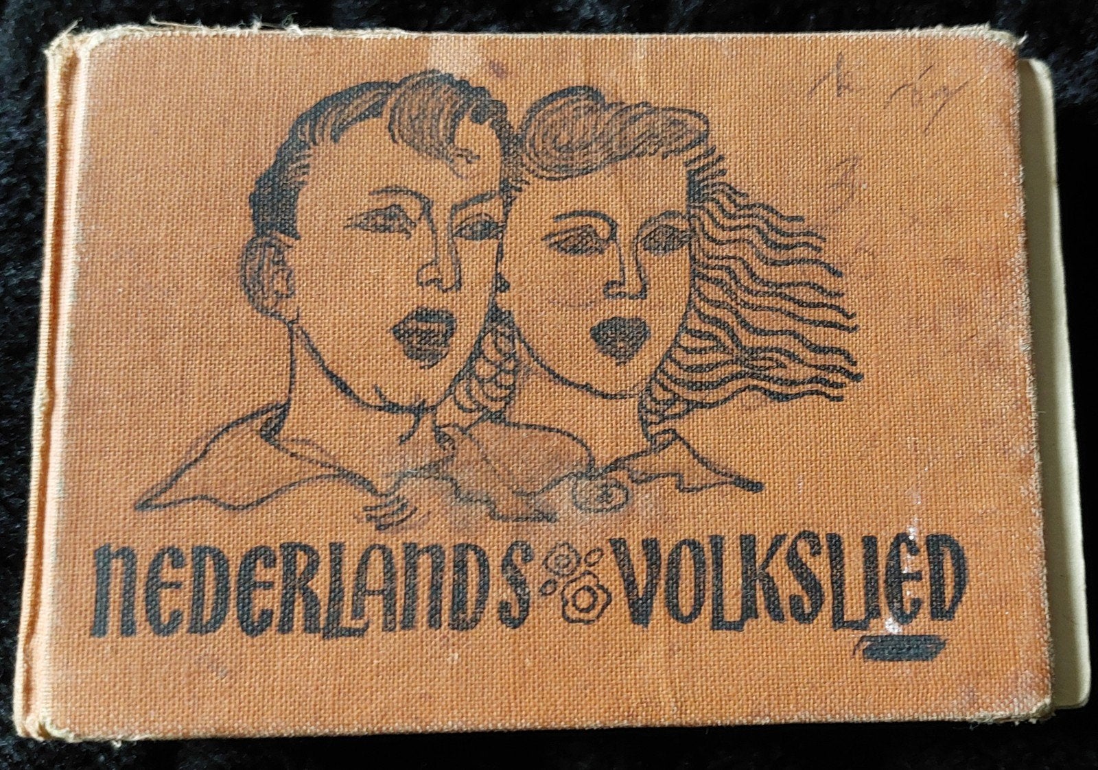 Nederlands Volkslied - Jop Pollmann en Piet Tiggers, Ophalen of Verzenden, Gelezen