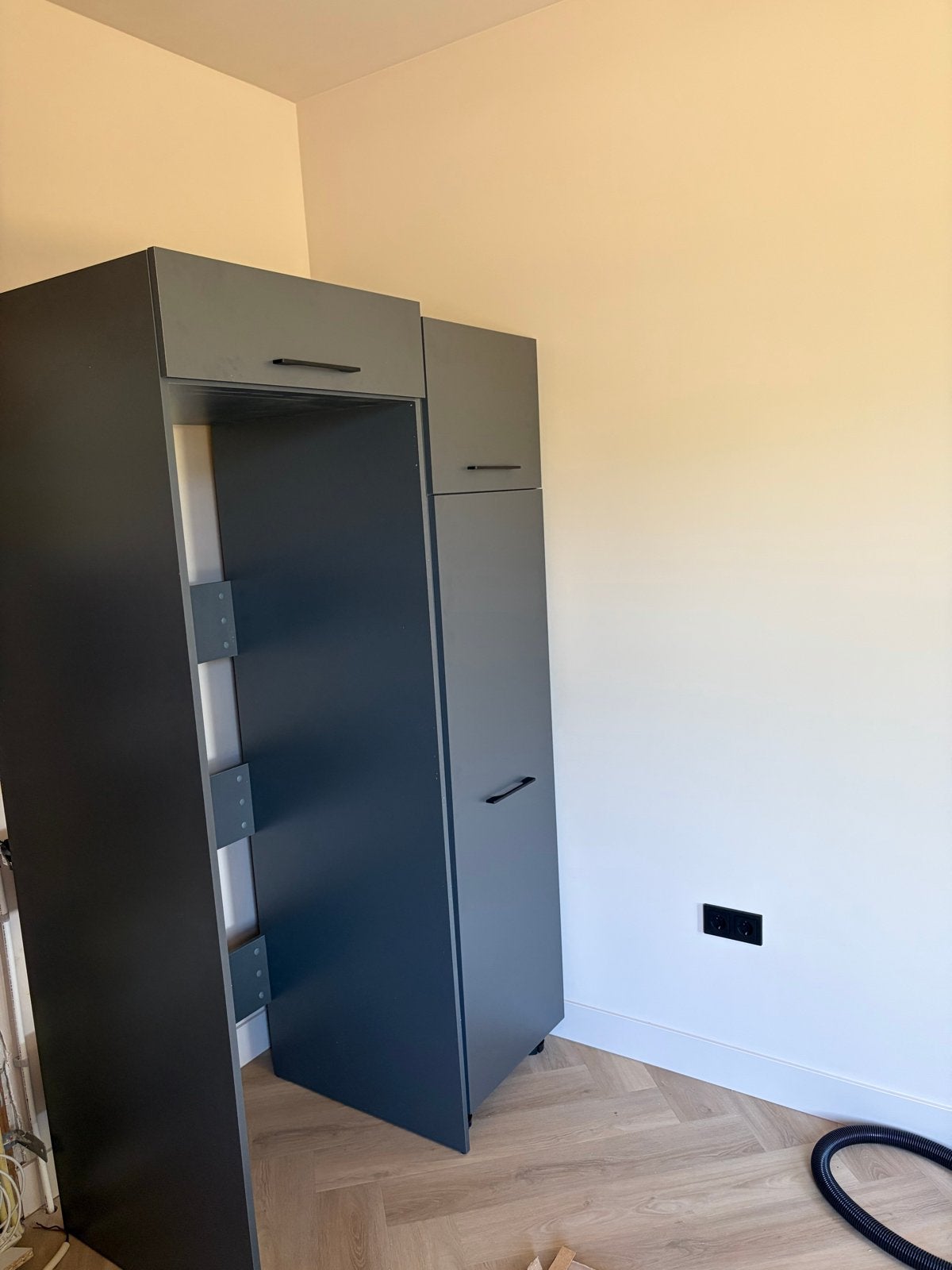 Splinternieuwe wasmachine kast, Ophalen, Nieuw
