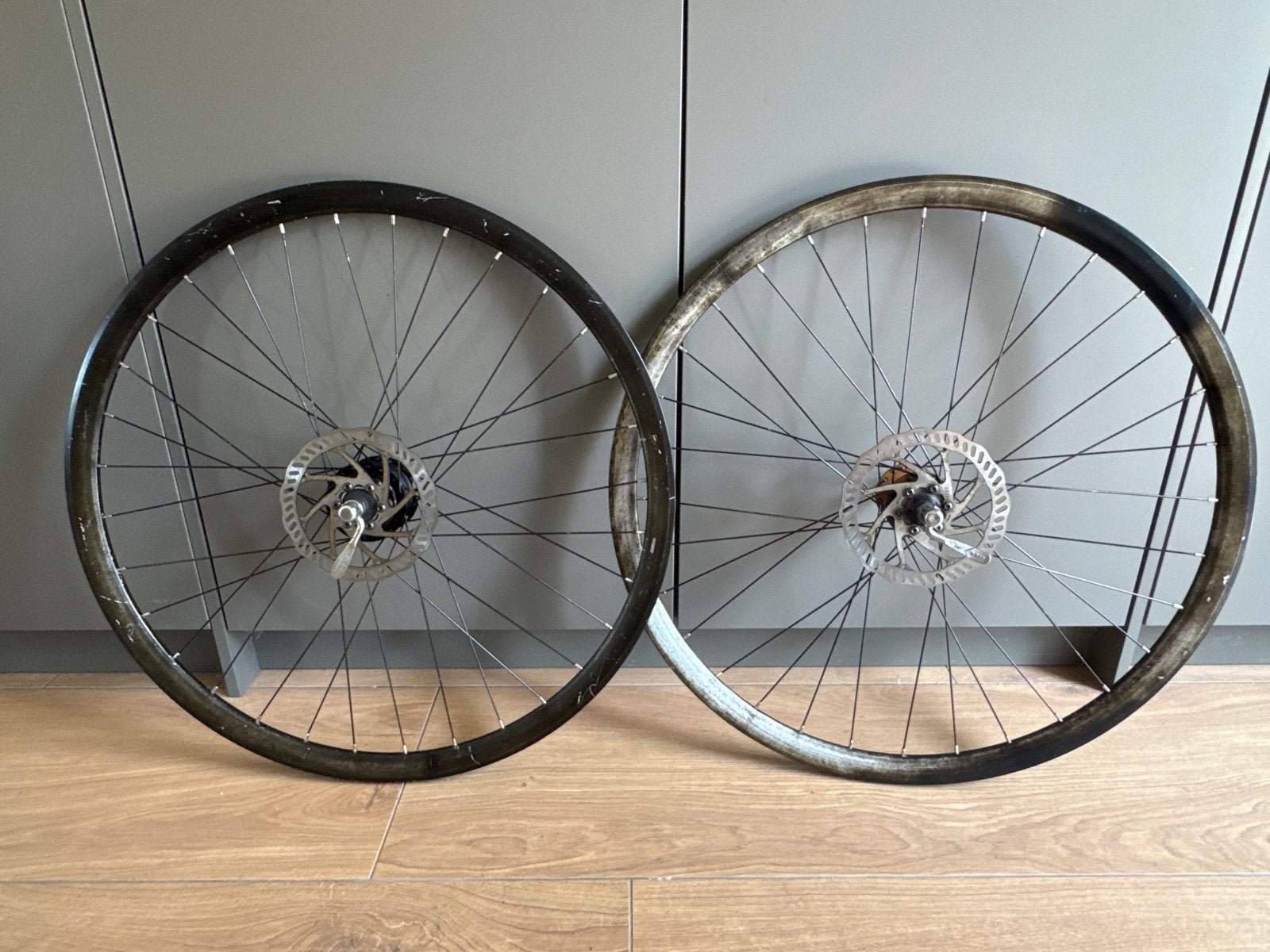 Fietswielen met schijfremmen - Shimano naafdynamo, Gebruikt, Aluminium, Stadsfiets, Ophalen