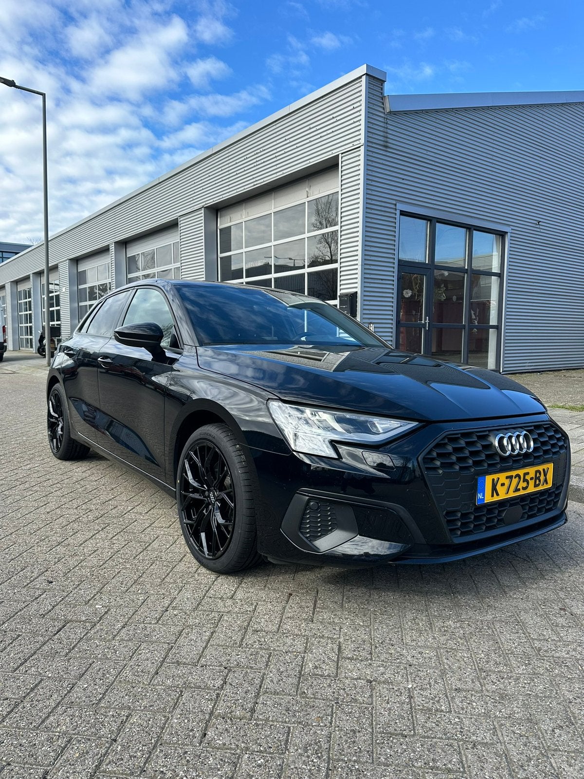 Audi A3 30 Tfsi 110pk S-tronic 2020 Zwart automaat, Auto's, Audi, Stof, Zwart, Zwart, Origineel Nederlands