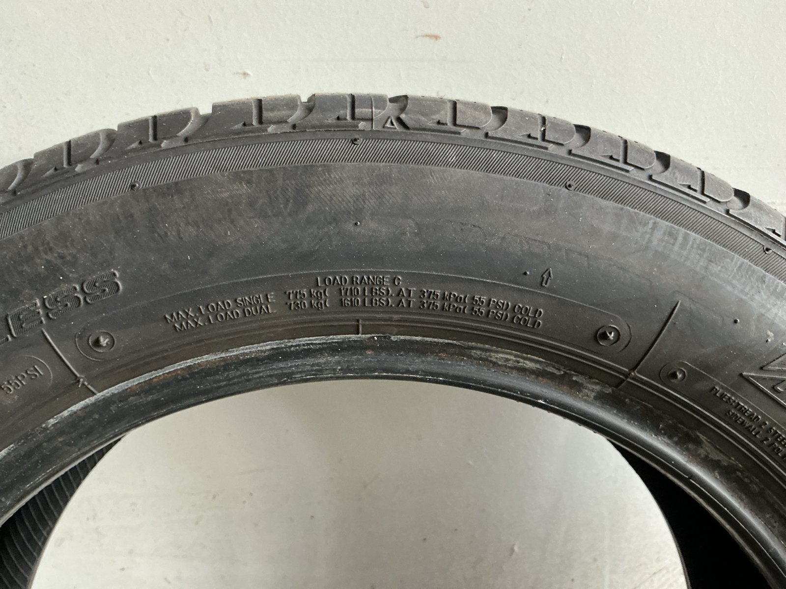 Bridgestone Blizzak LM-78C Winterbanden 195/60R16 C, Auto-onderdelen, Ophalen, 16 inch, Winterbanden, Band(en)