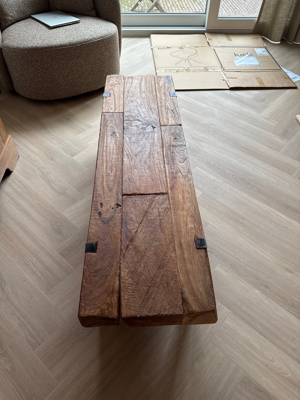 Foto 3 van Smalle salontafel zwaar eikenhout - De Troubadour Amstelveen