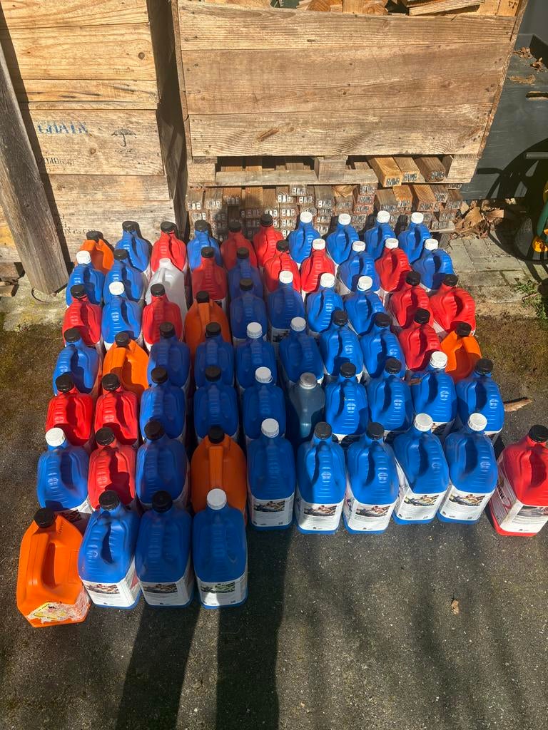 54 Lege jerrycans 5 liter, Ophalen, Gebruikt