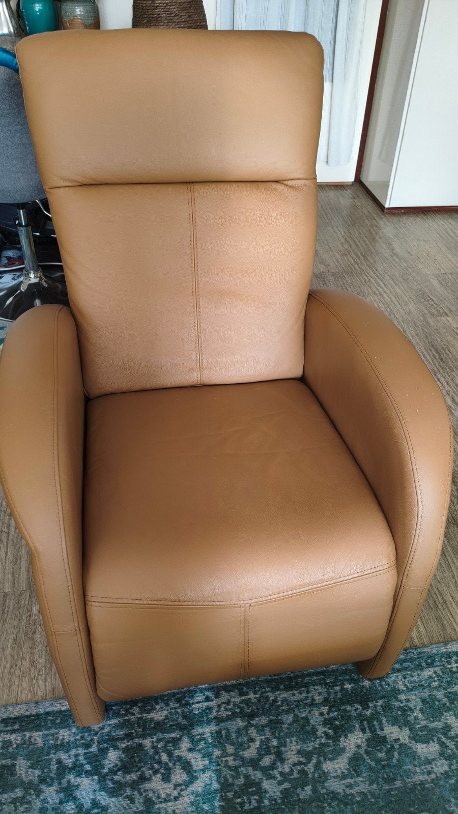 camel kleurige Prominent relaxfauteuil handmatig verstelbaar