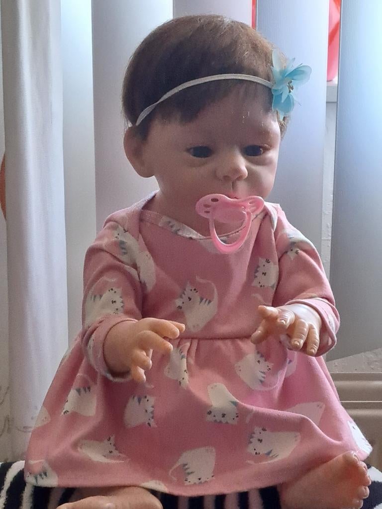Nieuwe realistische babypop 53cm met zacht lijfje, Ophalen of Verzenden, Nieuw, Babypop