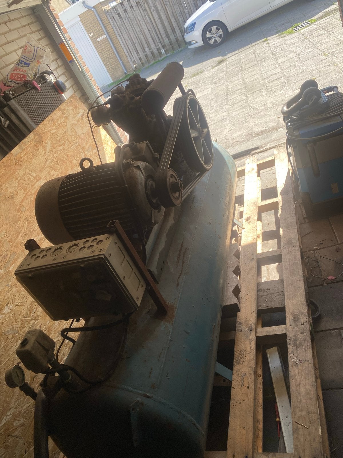 Grasso Compressor met 500 Liter Tank - Gebruikt, Doe-het-zelf en Verbouw, Ophalen, Gebruikt, 400 tot 800 liter/min, 10 bar of meer