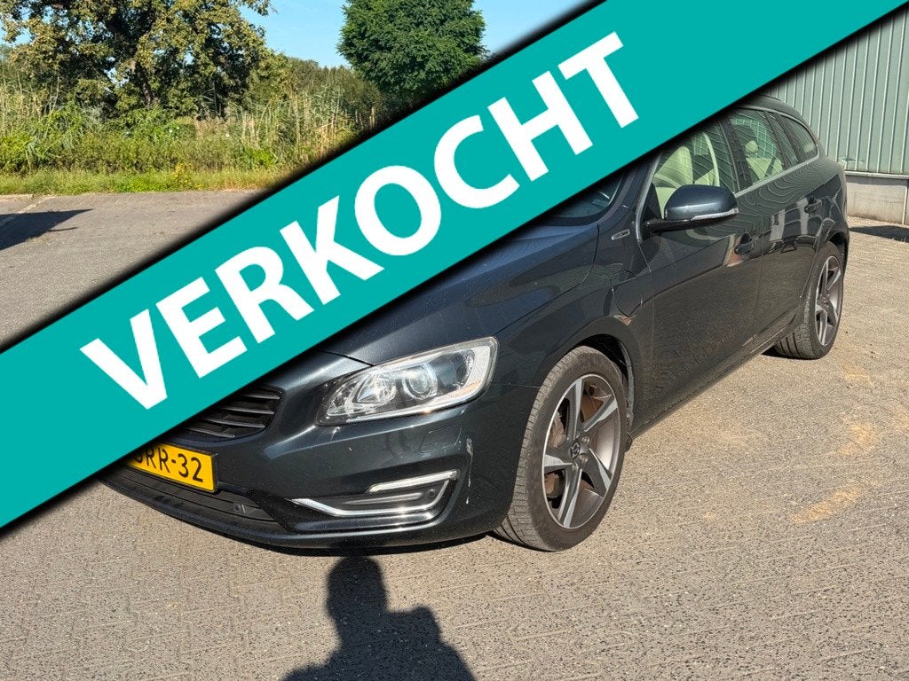 Volvo V60 2.4 D6 AWD Plug-In Hybrid Summum/Leder/Trekhaak/Op, Auto's, Automaat, Beige, Vierwielaandrijving, 11 kWh