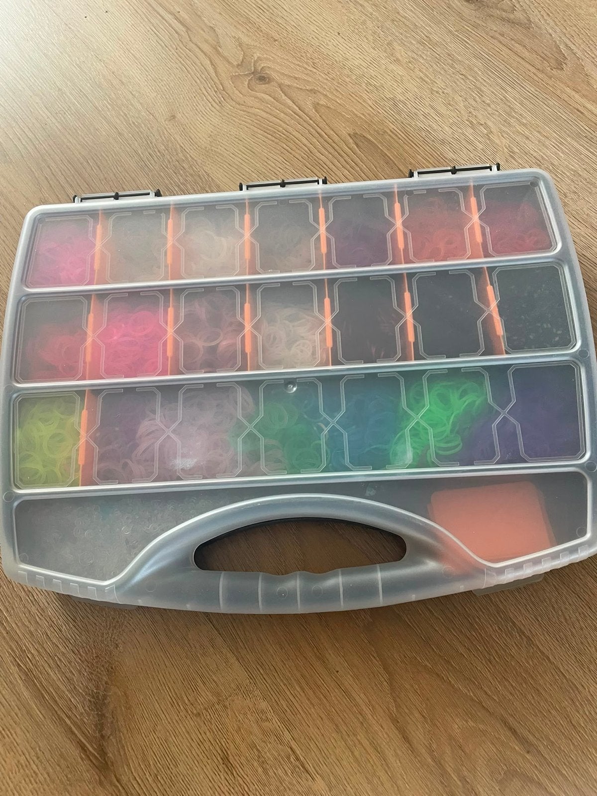 Grote set Loom Bands met opbergdoos en accessoires, Ophalen, Gebruikt, Knutselen