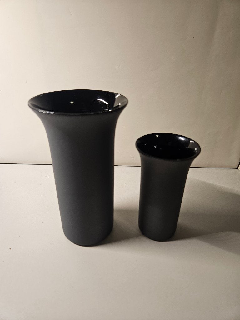 2 Rosenthal vaasjes Wirkkala porcelaine noire, Ophalen of Verzenden
