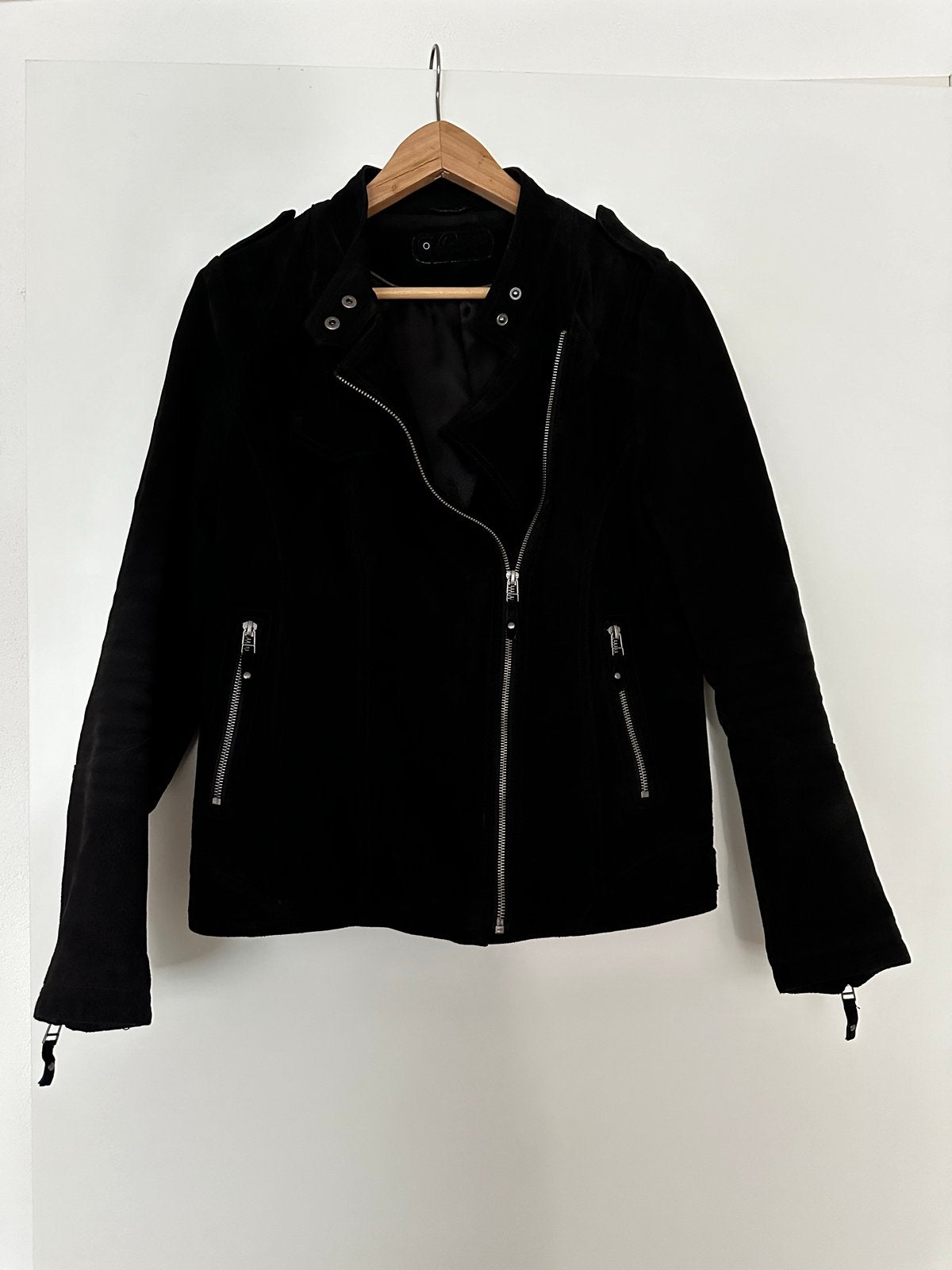 Zwarte suède leren bikerjack van Yessica C&A, maat 42/44 (L), Ophalen of Verzenden, Zo goed als nieuw, Maat 42/44 (L), Zwart