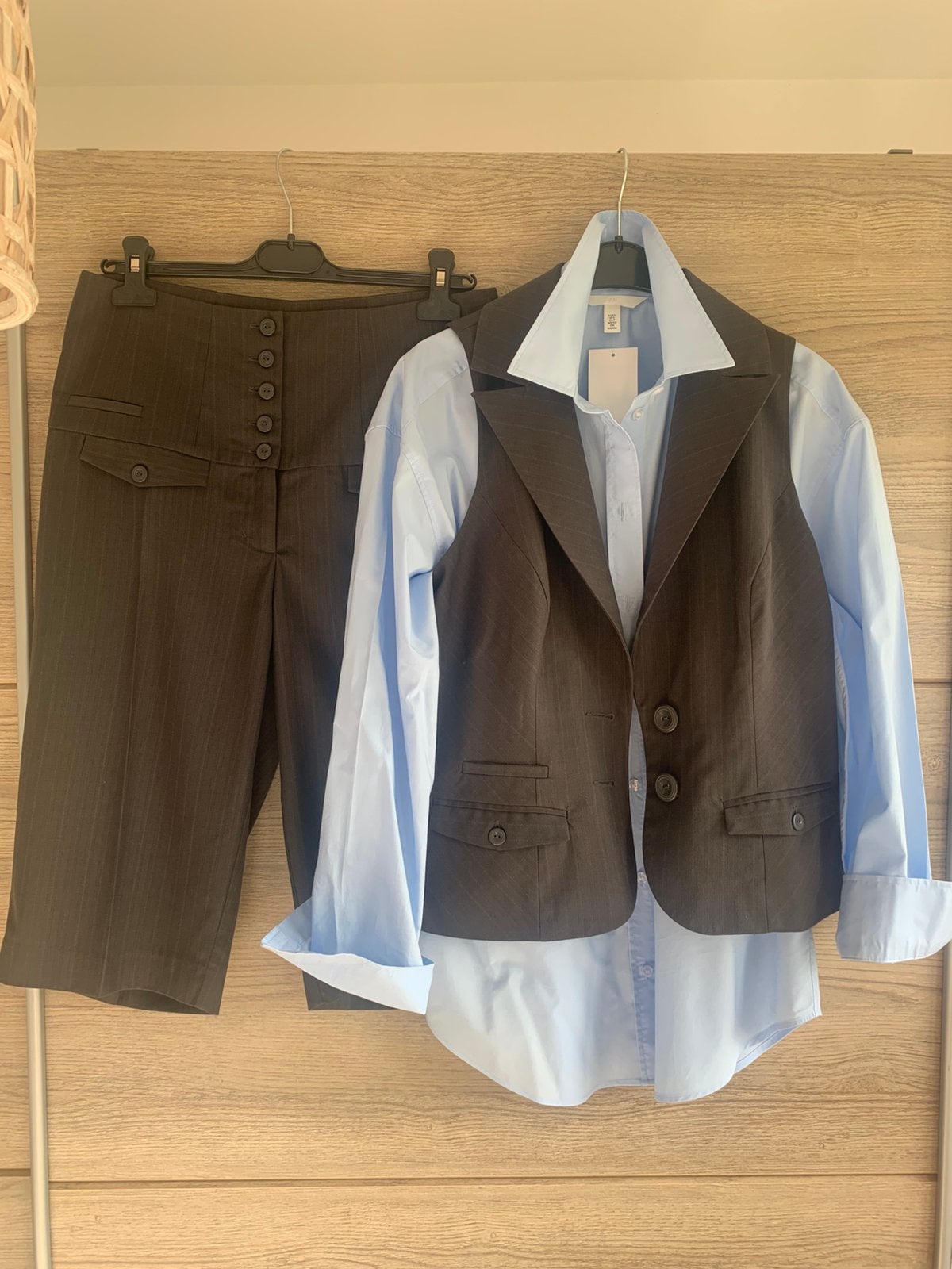 Grijs Co-ord set hippe bermuda(40) en gilet(42) Vero Moda., Ophalen of Verzenden, Nieuw
